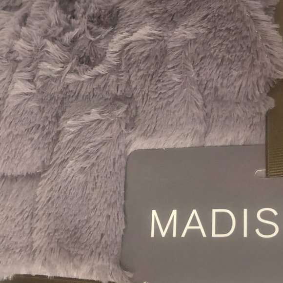 Madison Park LAVENDER Ultra Soft Ruched Faux Fur Throw Blanket 50x60" New - Picture 7 of 7